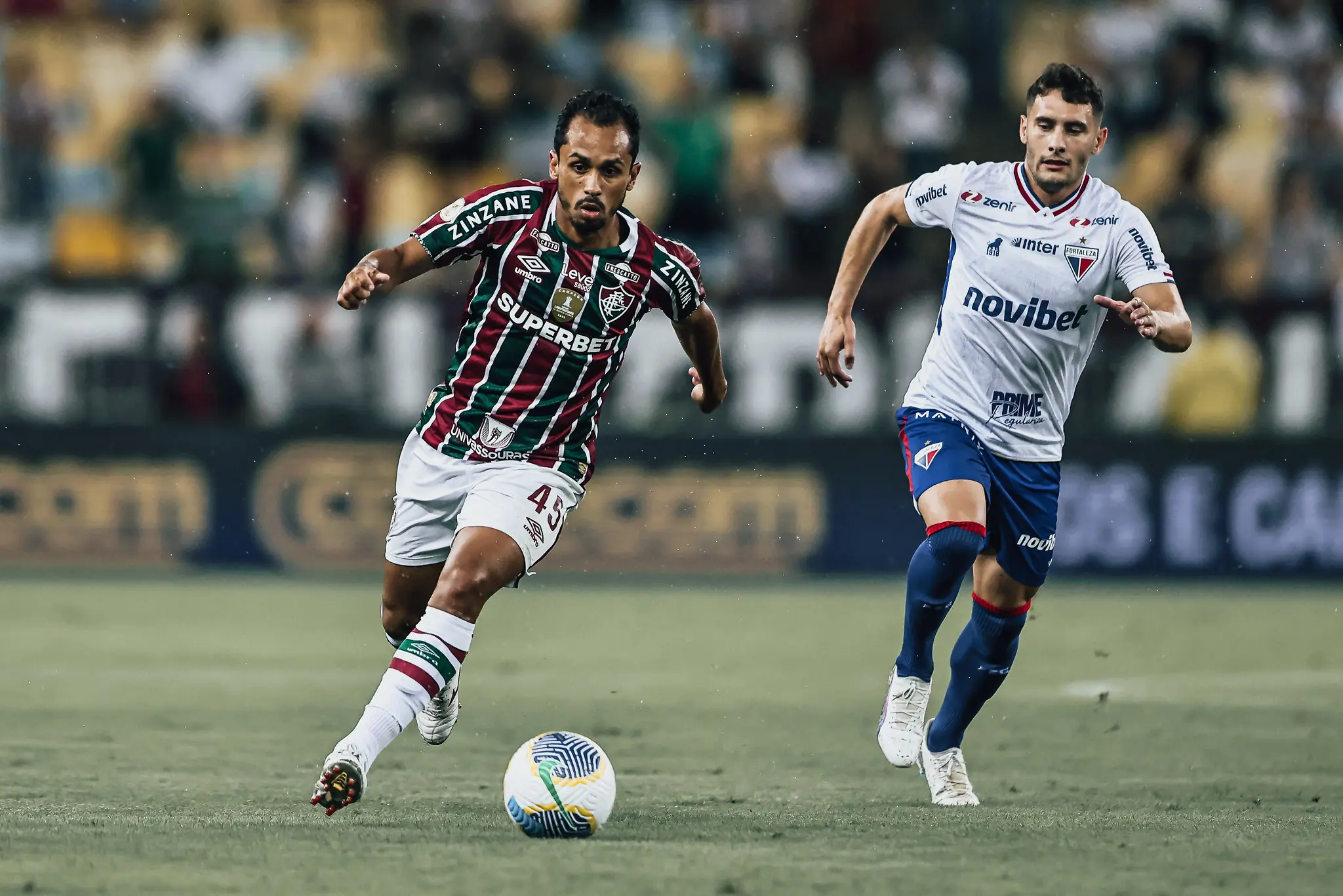 Fluminense's Struggle Continues: A Draw Against Fortaleza Keeps Relegation Fears Alive. (Photo Internet reproduction)