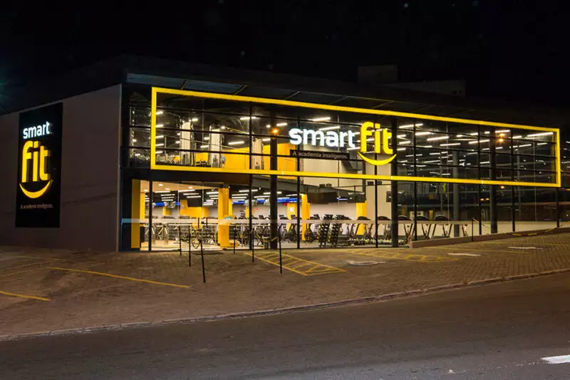 Smart Fit's Strategic Moves: Share Buyback and Velocity Acquisition Reshape Fitness Landscape