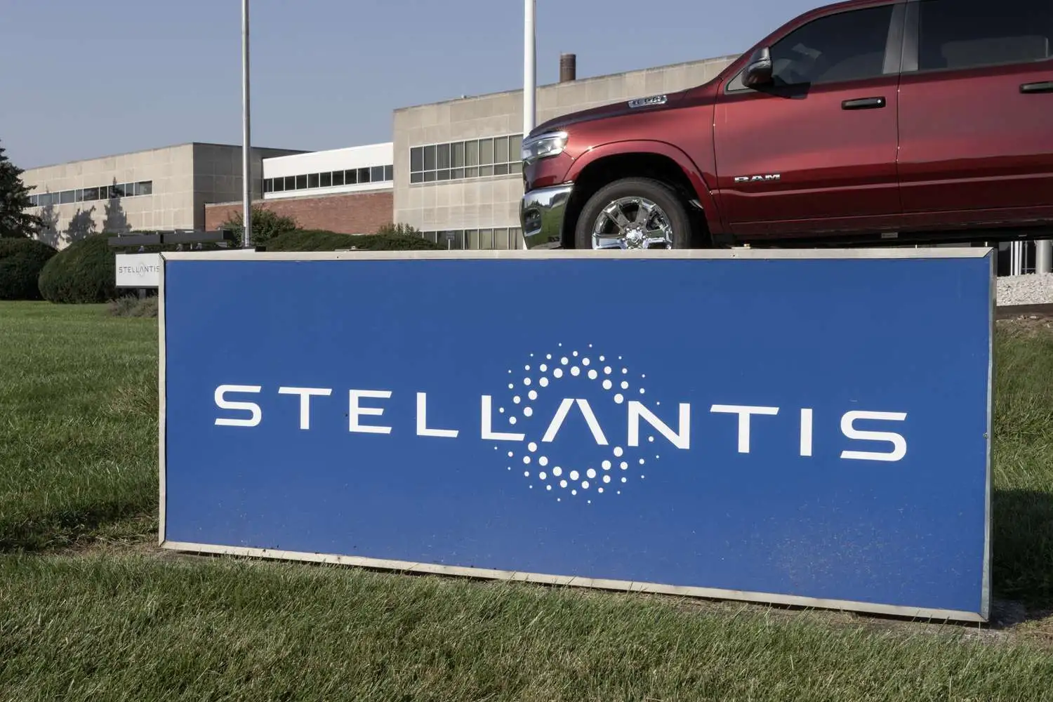 Stellantis Rethinks Mexican Operations Amid Trump's Trade Threats