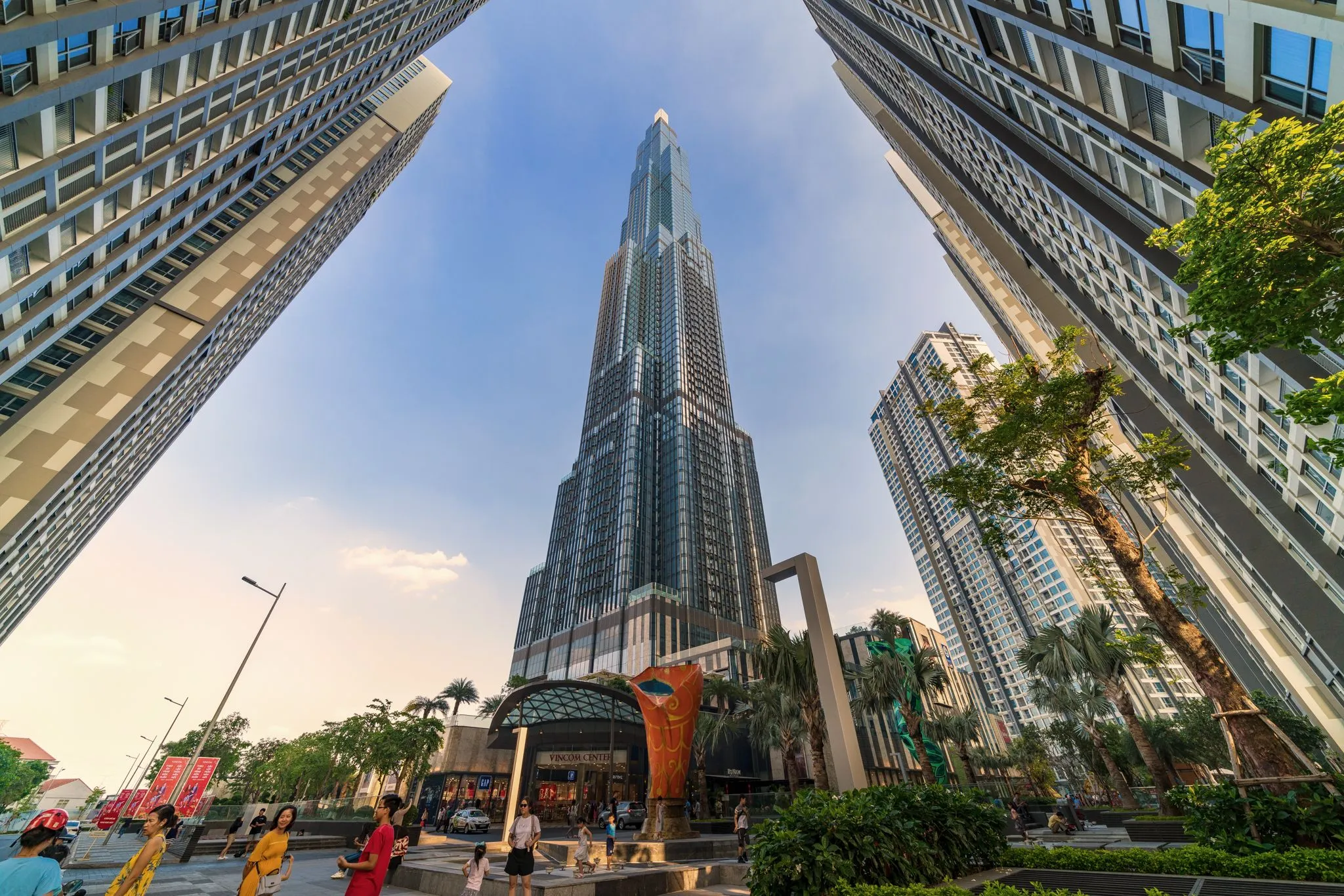 Vietnam Emerges as Frontrunner in Global Nearshoring Trend, Outpacing Mexico - Saigon. (Photo Internet reproduction)