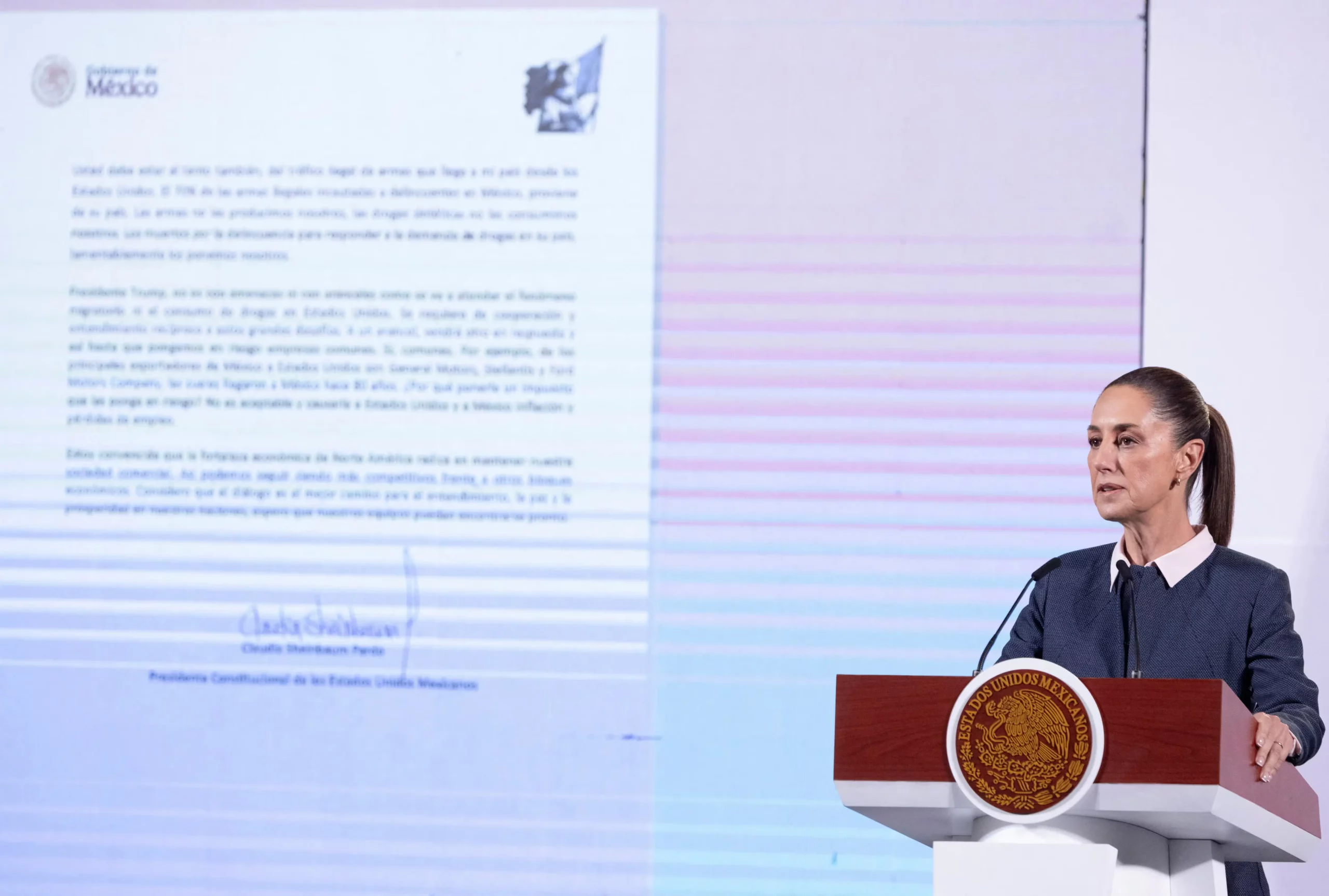 Mexico Warns: Trump's 25% Tariffs Would Kill 400,000 US Jobs