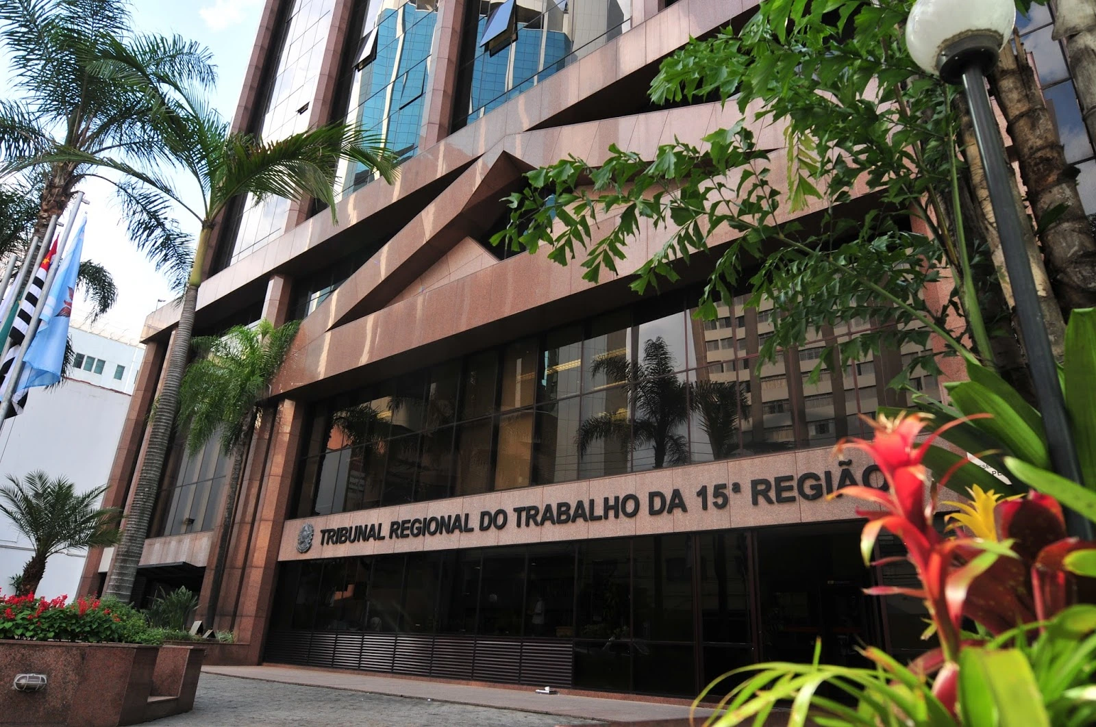 Judicial Activism Undermines Labor Reform, Costing Brazilian Businesses Billions - Labor Court. (Photo Internet reproduction)