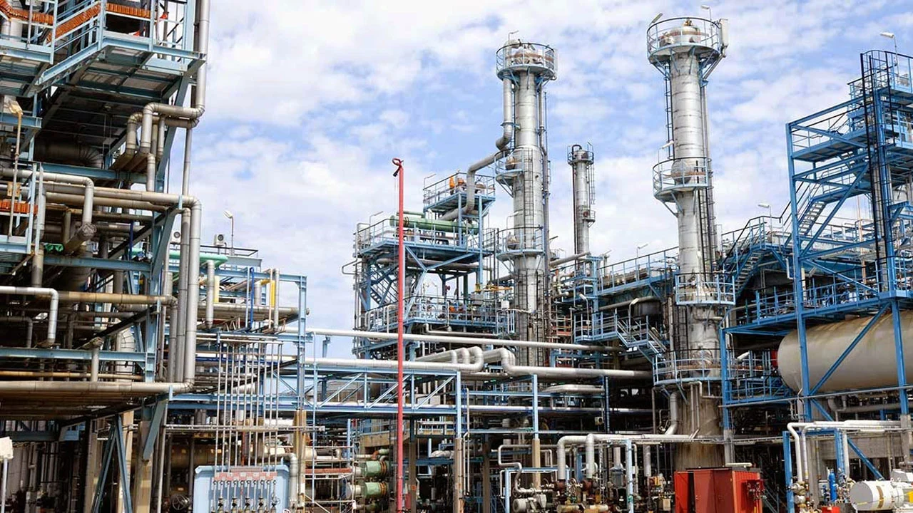 Nigeria's Oil Sector Awakens: Port Harcourt Refinery Restarts