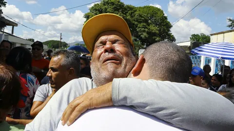 Venez prisoners