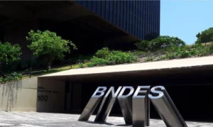 Brazil's Development Bank Lands R$16.7 Billion Deal with Asian Investor