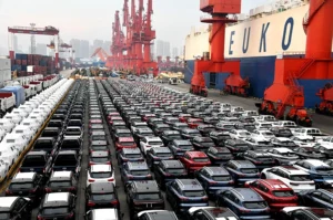 Mexico's Record Automotive Exports to U.S. Fuel Tariff Threats from Trump