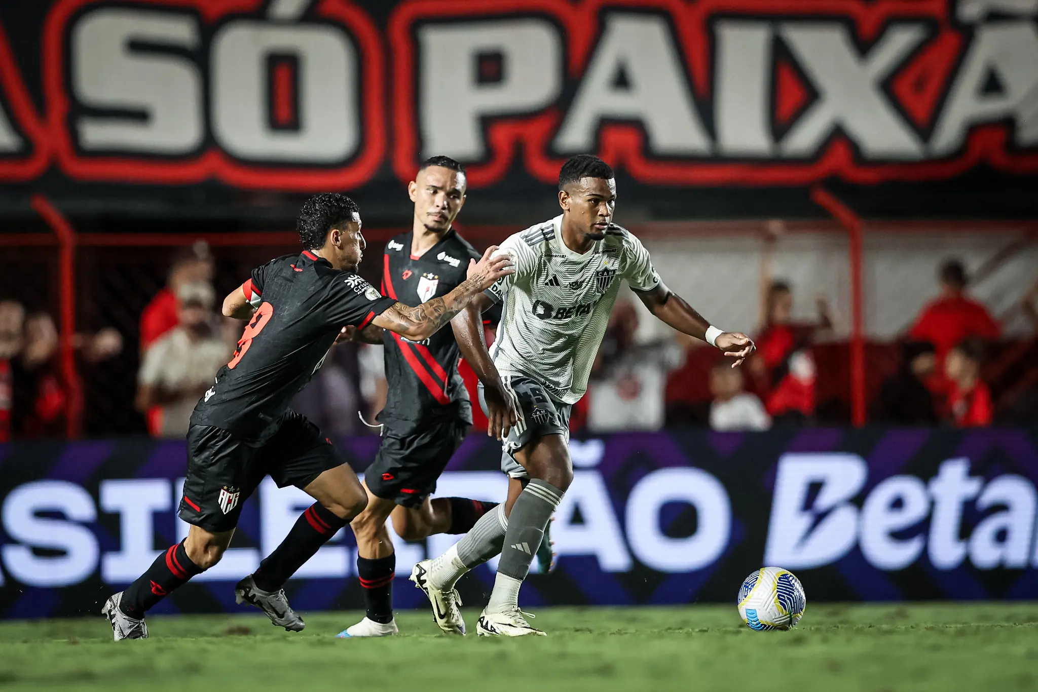 Atlético-MG's Reserve Squad Falls to Atlético-GO in Brazilian Championship. (Photo Internet reproduction)