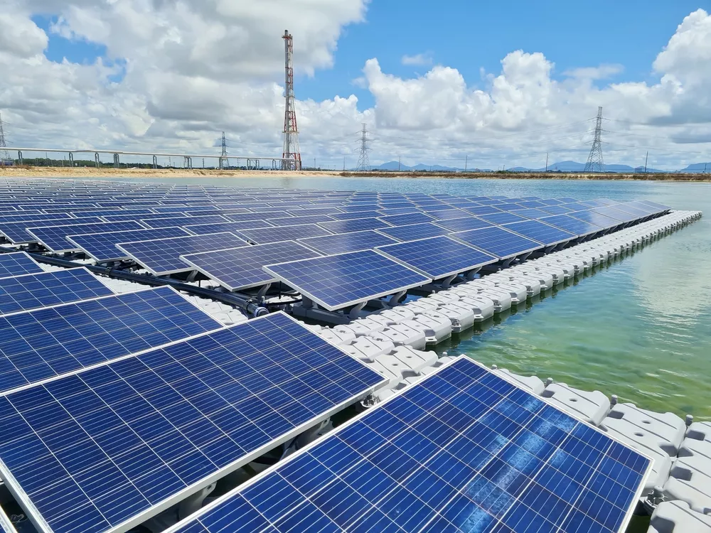 Brazilian Energy Giants Join Forces: Eletrobras and Gosolar's Floating Solar Venture
