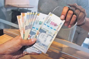 Peru's Deficit Surge Slows Interest Rate Cuts