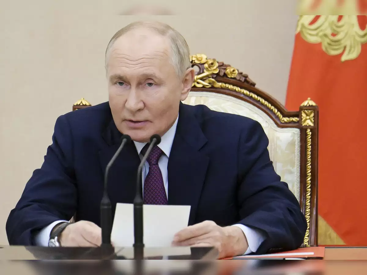 Red Button Politics: Putin Lowers Nuclear Threshold as US Missiles Enter Ukraine