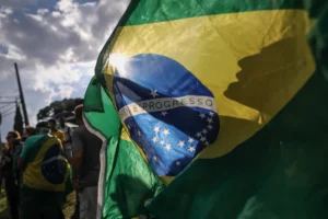 Brazil's GDP Paradox: Domestic Growth vs. Global Ranking Slip