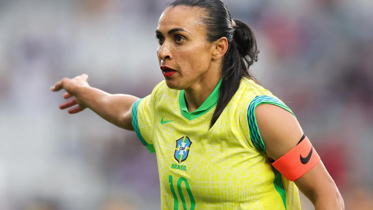 Marta, Soccer's Living Legend, Eyes Corinthians Move
