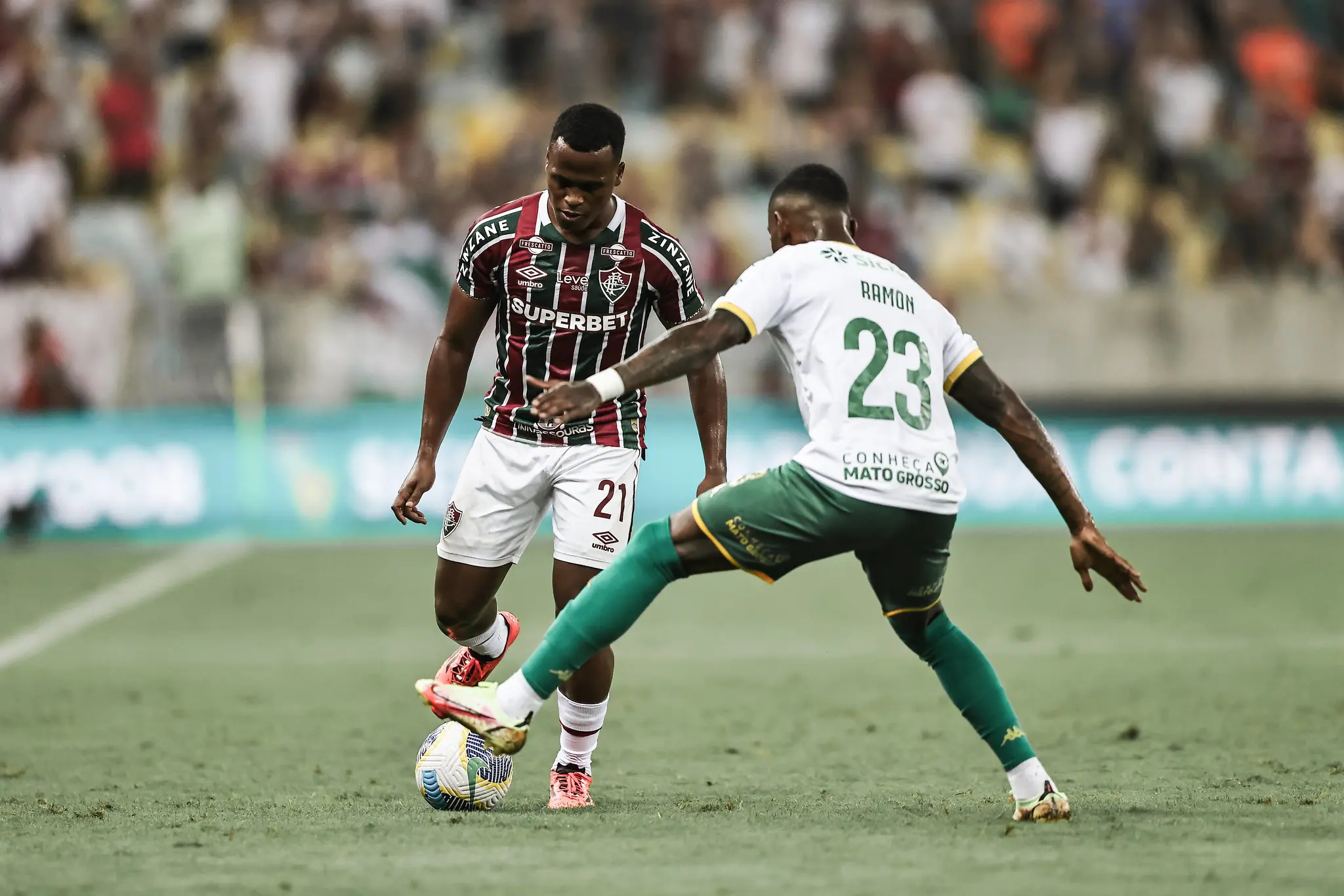 Fluminense Secures Crucial Win, Teeters on Relegation Edge. (Photo Internet reproduction)