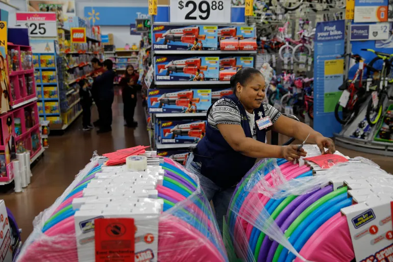 U.S. Services PMI Rises to 56.1 in November