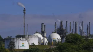 Brazil's Oil Production Slumps in October Amid Petrobras Maintenance Issues