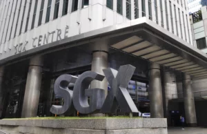 Singapore Outshines Hong Kong in Stock Market Rally