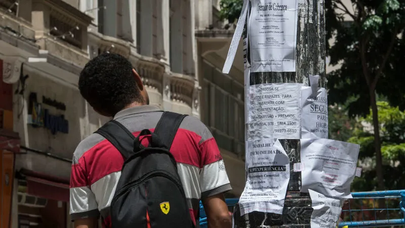 Brazil's Jobless Rate Hits Record Low of 6.1% in October 2024