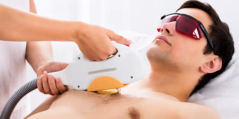 The Ultimate Guide to Chest Laser Hair Removal. (Photo Internet reproduction)