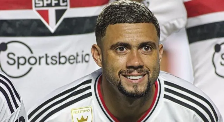 Vitória's Ambitious Pursuit: Wellington Rato in the Crosshairs. (Photo Internet reproduction)