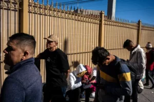First Deportees Arrive in Mexico as Trump Era Begins