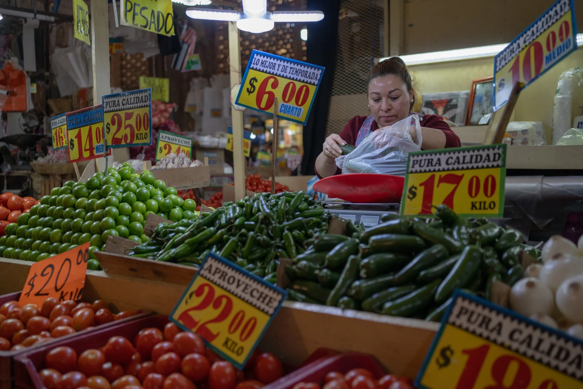 Mexican Inflation Slows to 4.21% in December, Lowest Year-End Level Since 2020