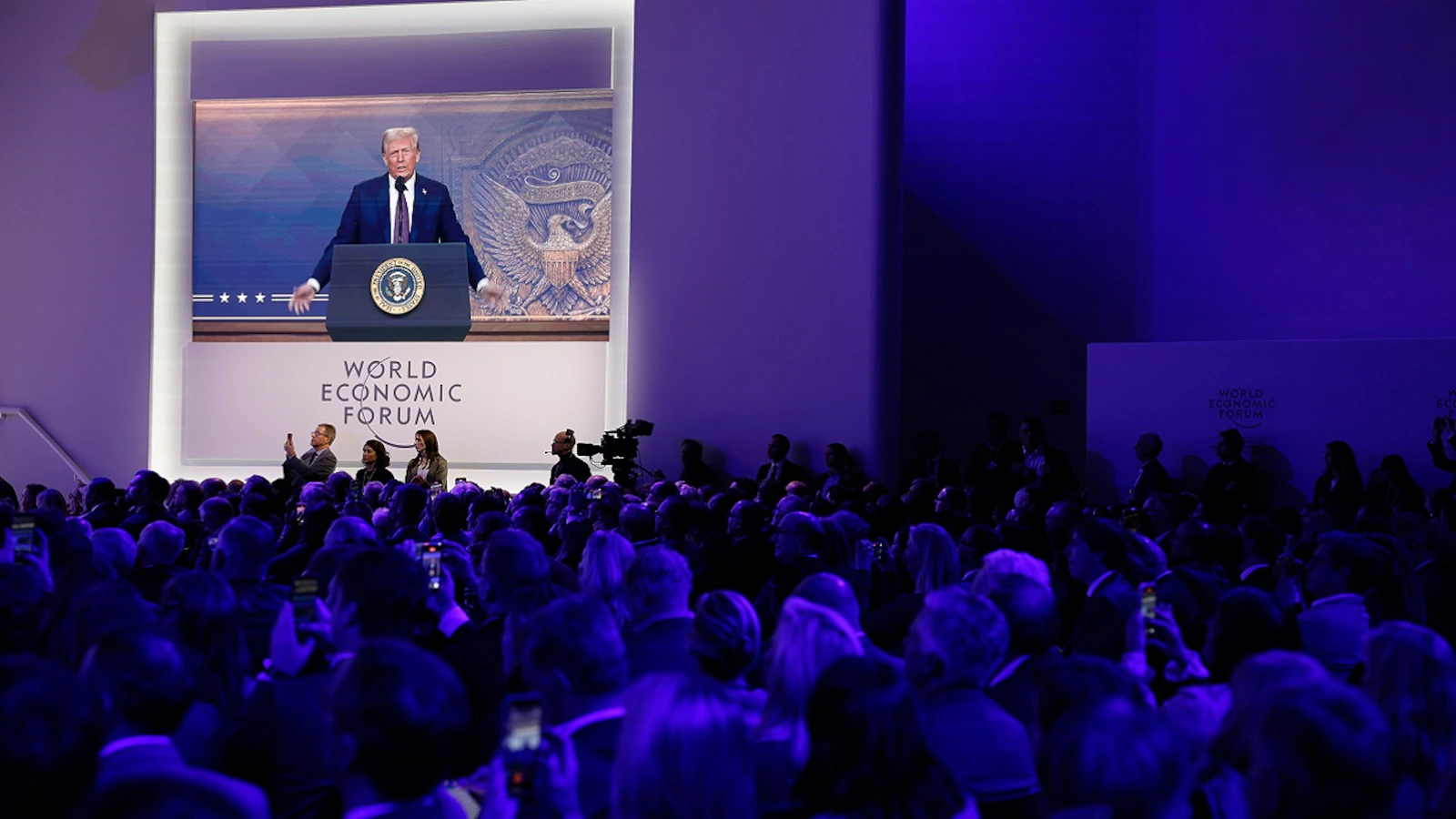 Trump Demands Immediate Interest Rate Cuts, Urges Global Action