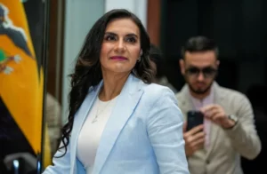 Ecuador VP Abad Accuses President of Coup, Calls for OAS Intervention