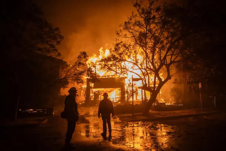 Over 30,000 Evacuate as Wildfires Devastate Los Angeles