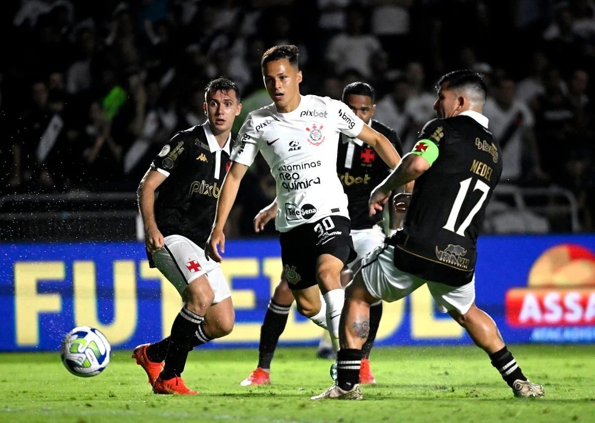 Corinthians Advances, Palmeiras Falls: Copinha Semifinals Set