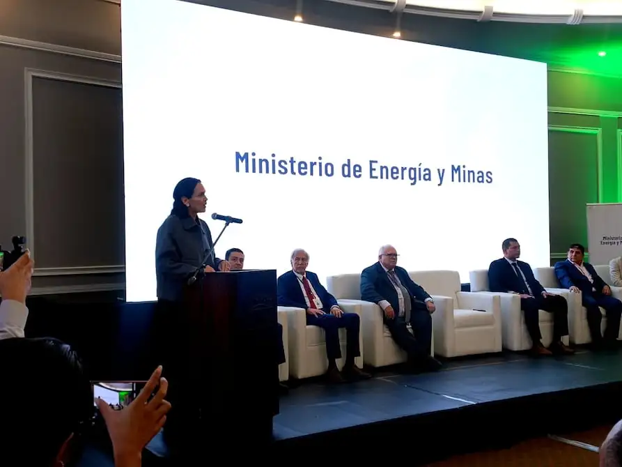 Ecuador Aims High: $42 Billion Oil Investment Plan Unveiled