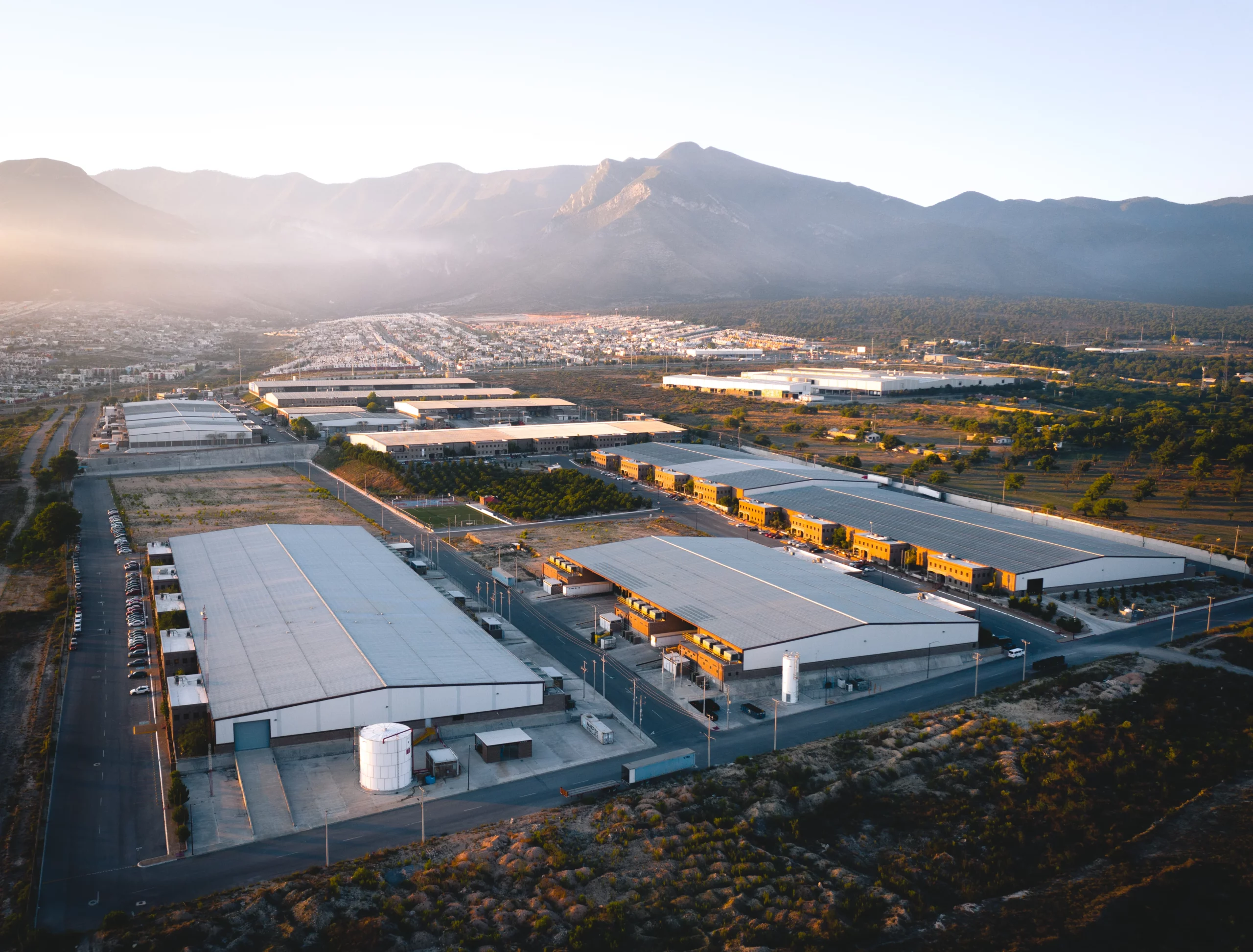 Mexican Industrial Real Estate Surges: $6.14 Billion Investment Planned for 2025