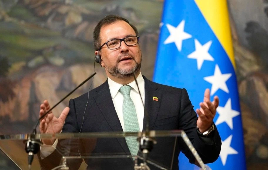 Maduro Limits Diplomats from France, Italy, and the Netherlands