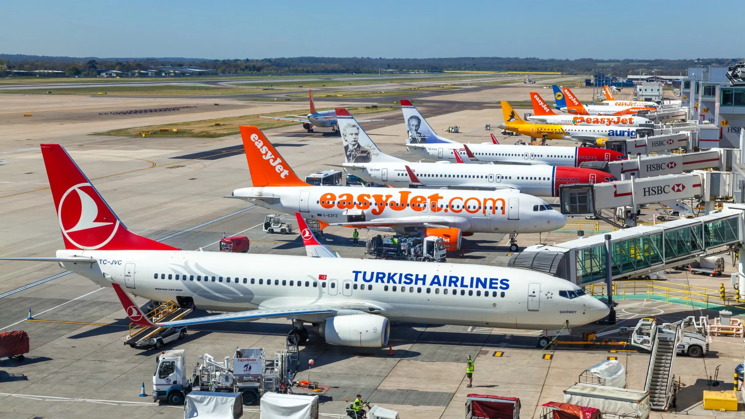 Global Airline Industry Revenue to Exceed $1 Trillion in 2025