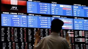Asian Markets Close Mixed Amid Global Uncertainties