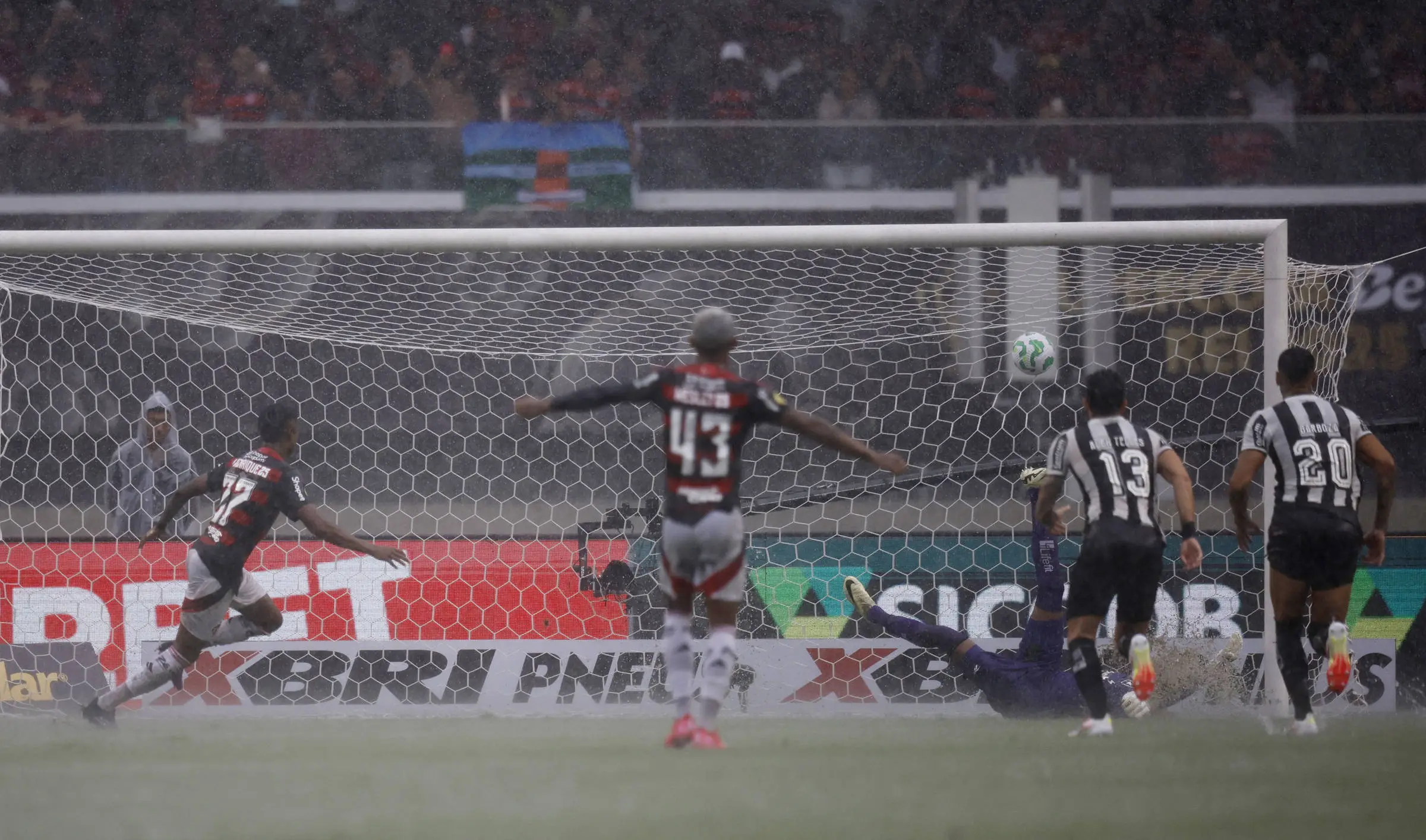 Flamengo Claims Supercopa Rei Title with Dominant Performance
