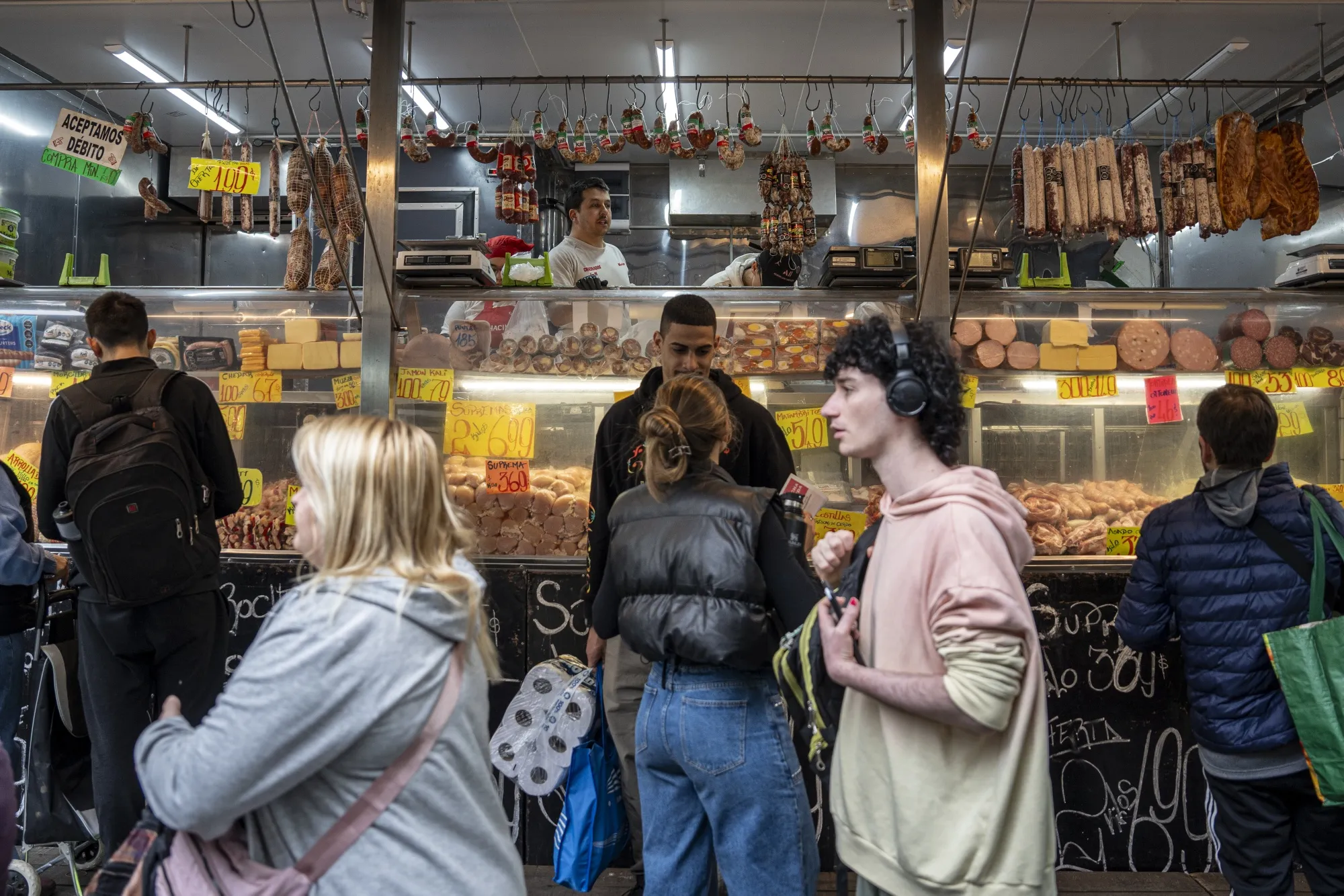 Uruguay's Inflation Dips to 5.05% in January, Signals Economic Stability