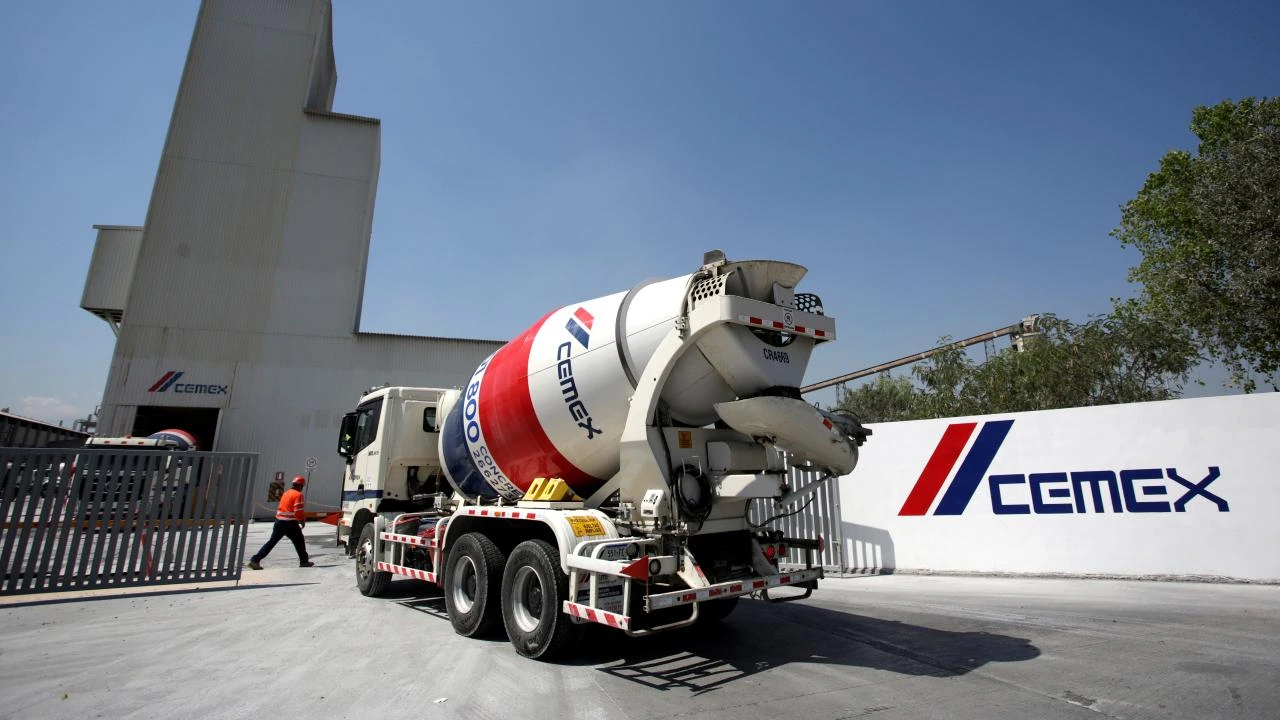 Cemex Navigates Market Challenges to Secure $48 Million Profit in Q4 2024
