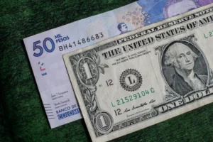 Colombian Peso Strengthens to 4,100.04 Against U.S. Dollar