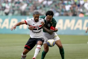 São Paulo Secures Quarterfinal Spot While Palmeiras Faces Fan Backlash in Paulista Stalemate