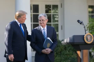 Trump Pushes for Rate Cuts Amid Tariffs and Rising Inflation