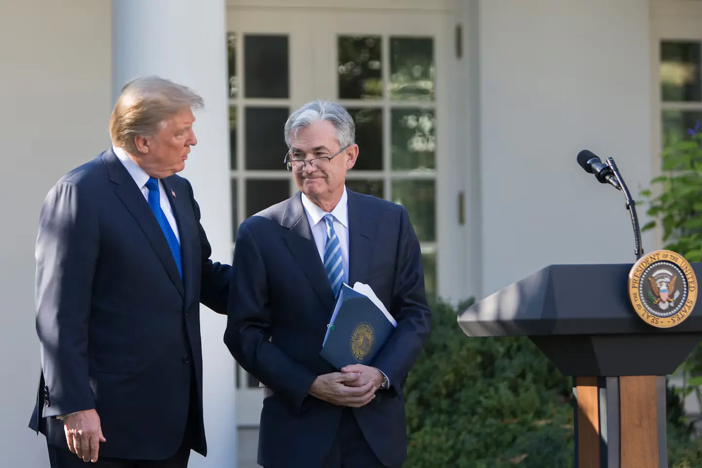 Trump Pushes for Rate Cuts Amid Tariffs and Rising Inflation