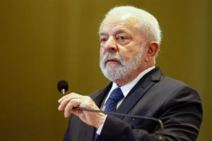Lula Faces Congressional Pressure as Political and Economic Challenges Mount