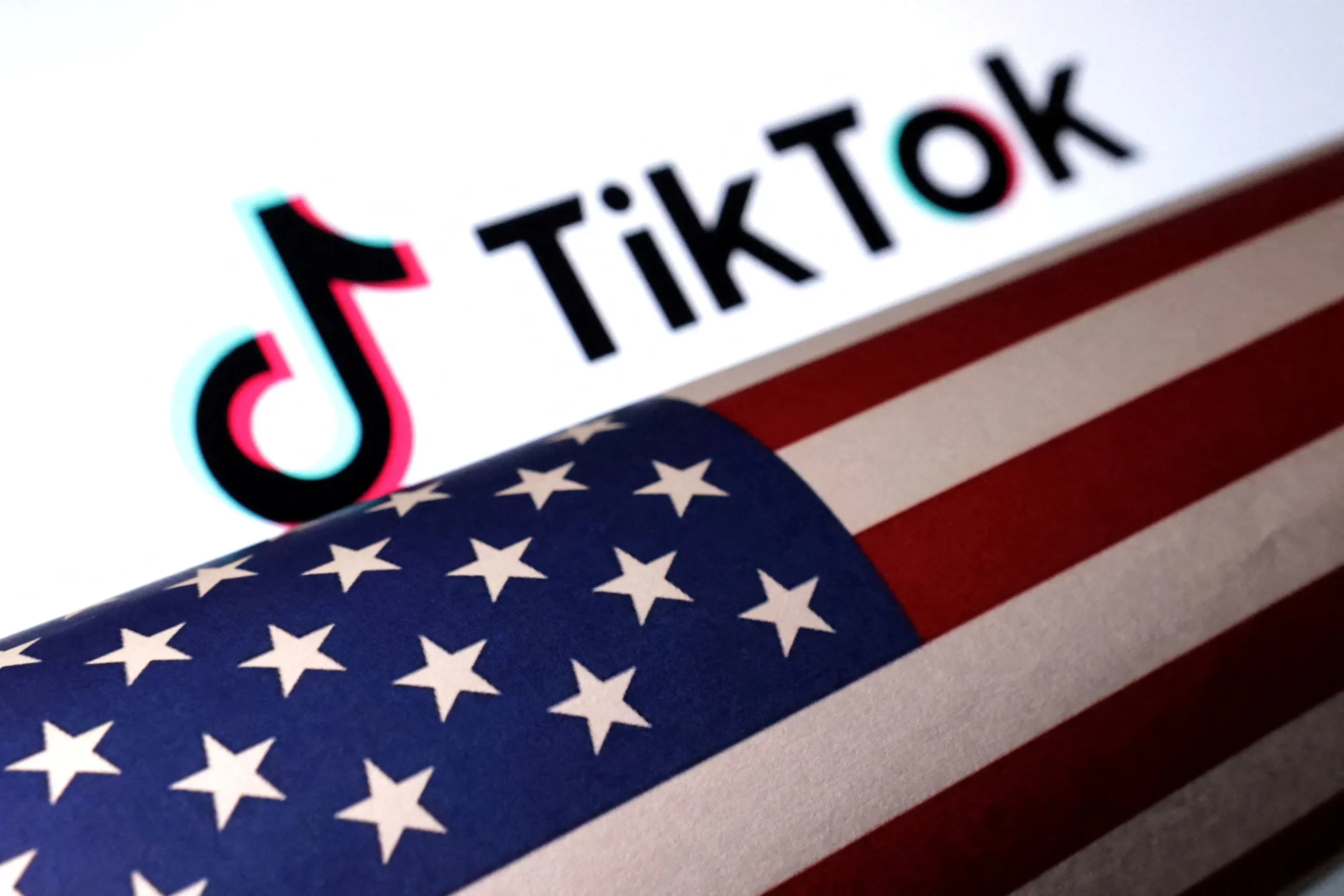 Trump Launches US Sovereign Wealth Fund in Bid to Nationalize TikTok Acquisition