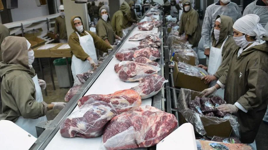 Bolivia’s Beef Indefinite Export Ban Sparks Economic Tug-of-War