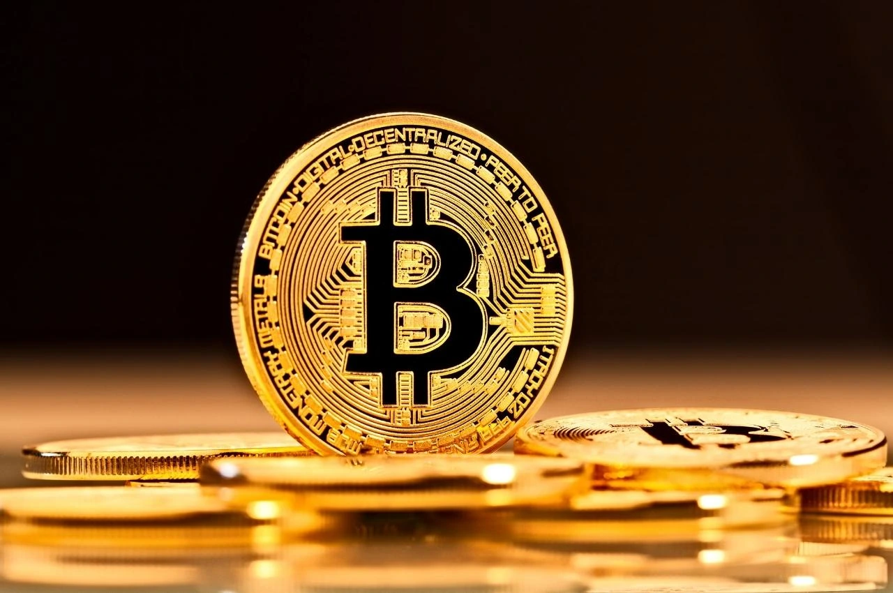 JPMorgan Says Bitcoin Looks Cheap Next To Gold, Sees Path To $170,000