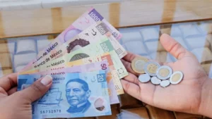 Peso Reels as Tariff Pause Fuels USD/MXN Surge