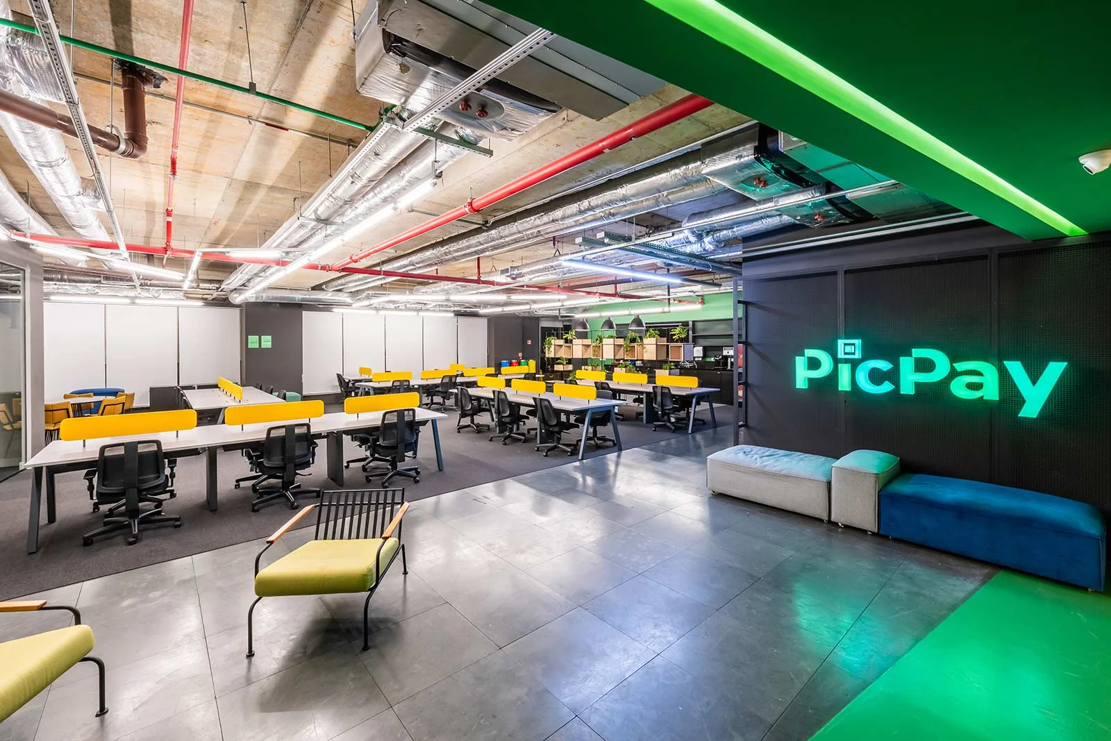 PicPay Crowned Brazil's Best Digital Bank at iBest 2024