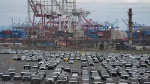 Mexican Exports Slump 2.9% as Auto Industry Faces U.S. Tariff Pressure