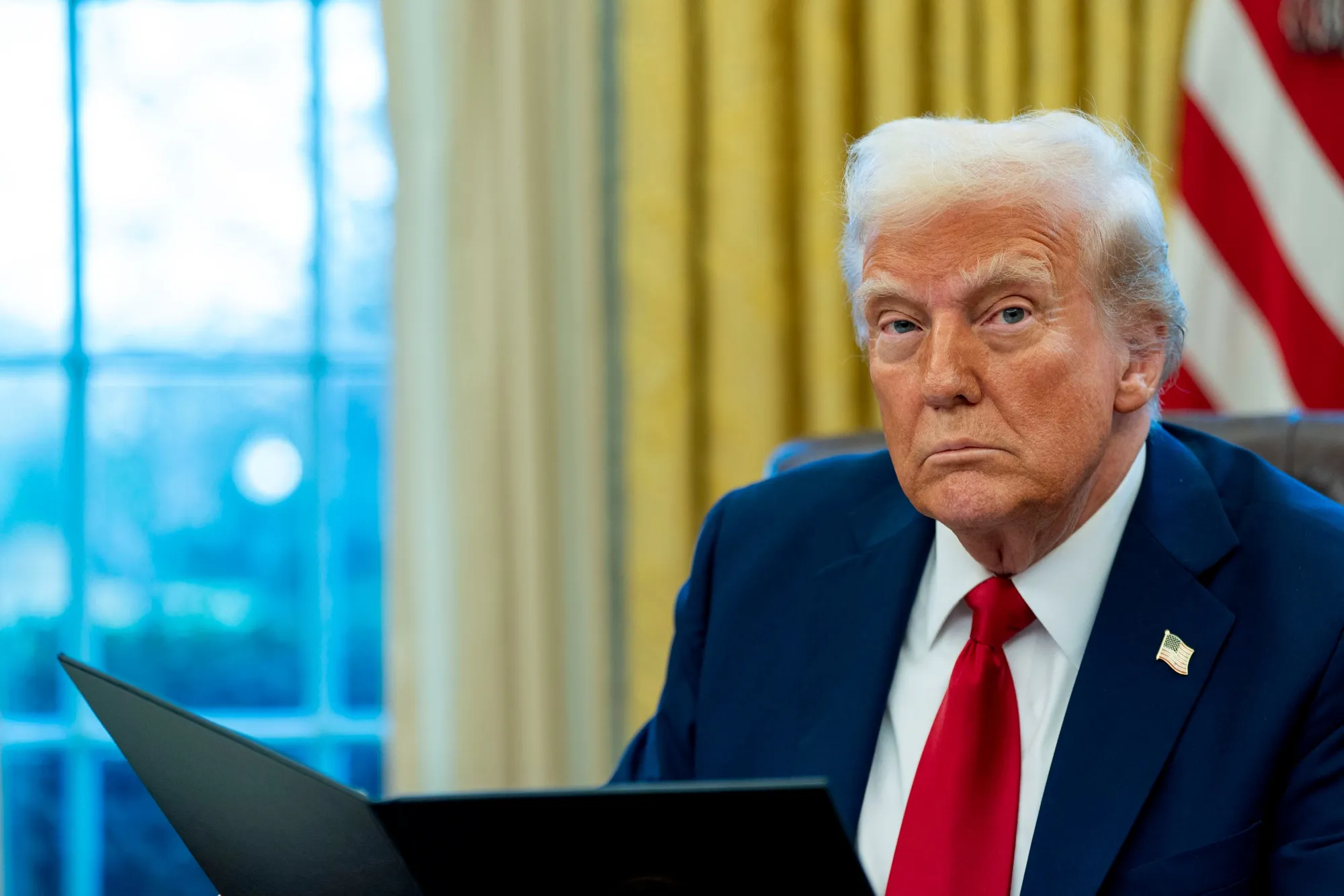 Global Markets Plummet as Trump's Tariffs Ignite Retaliatory Trade Conflict