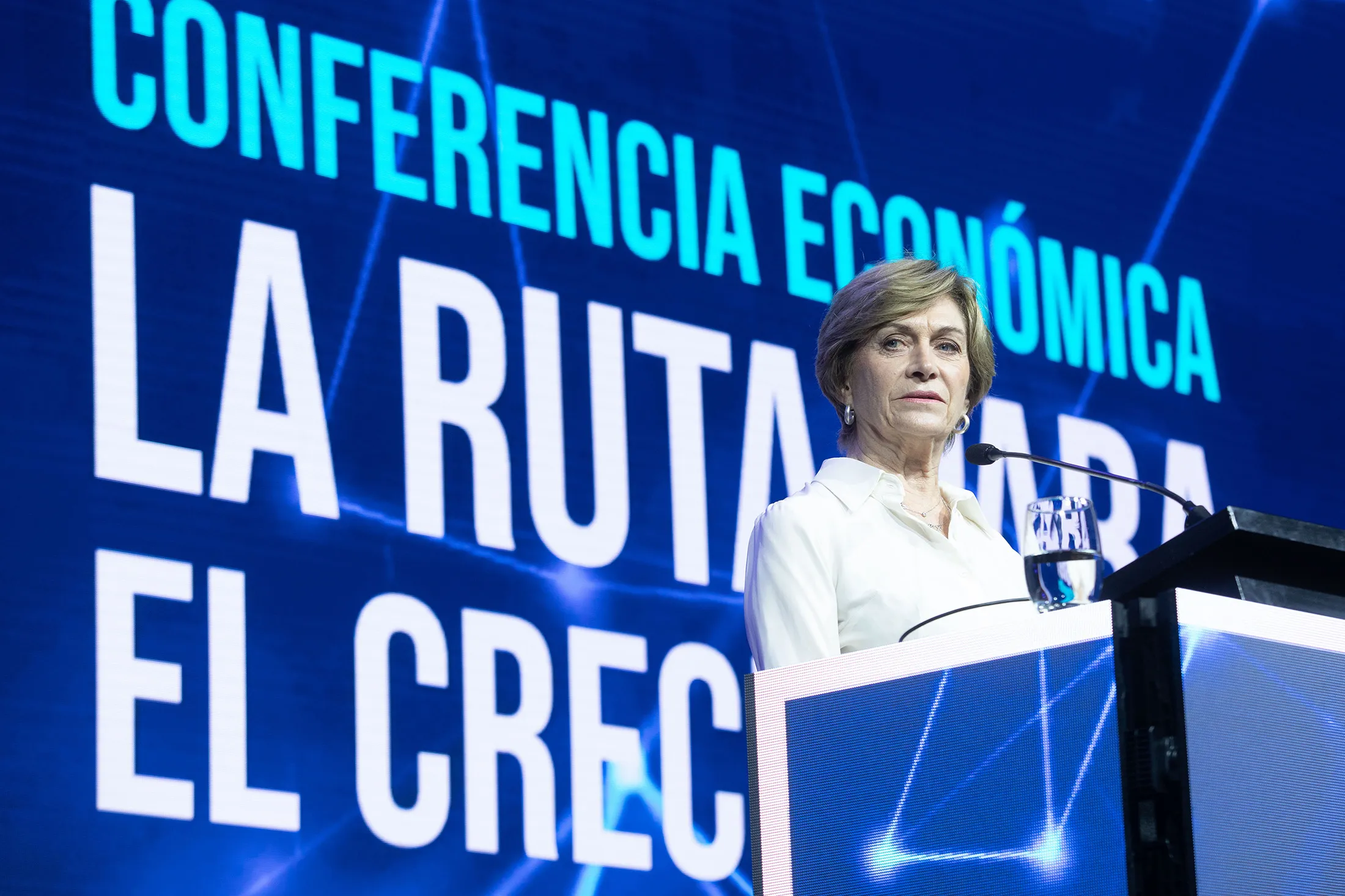 Chile Weighs Major Corporate Tax Cut Despite Revenue Concerns